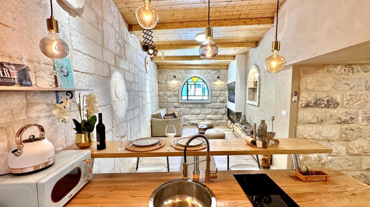 Boutique Apartment In Heart Of حيفا المظهر الخارجي الصورة