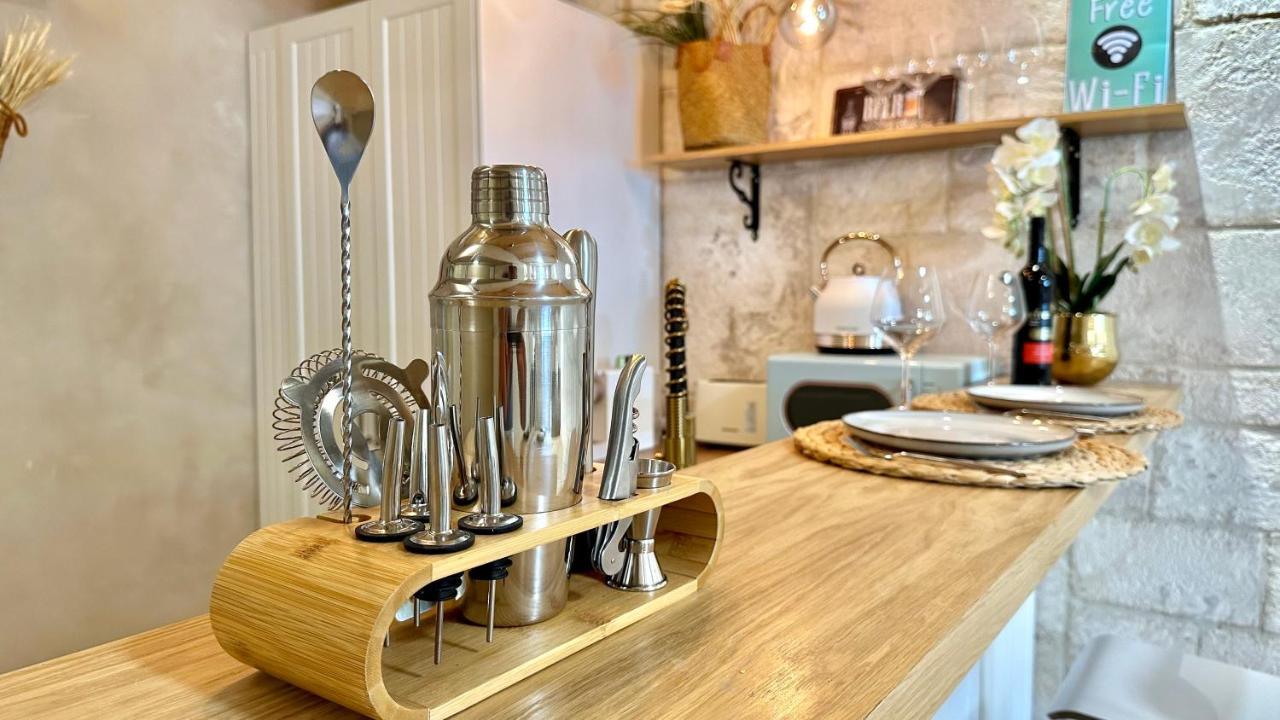 Boutique Apartment In Heart Of حيفا المظهر الخارجي الصورة
