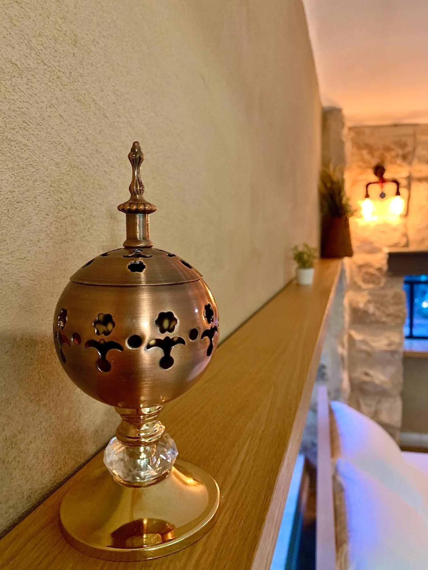 Boutique Apartment In Heart Of حيفا الغرفة الصورة